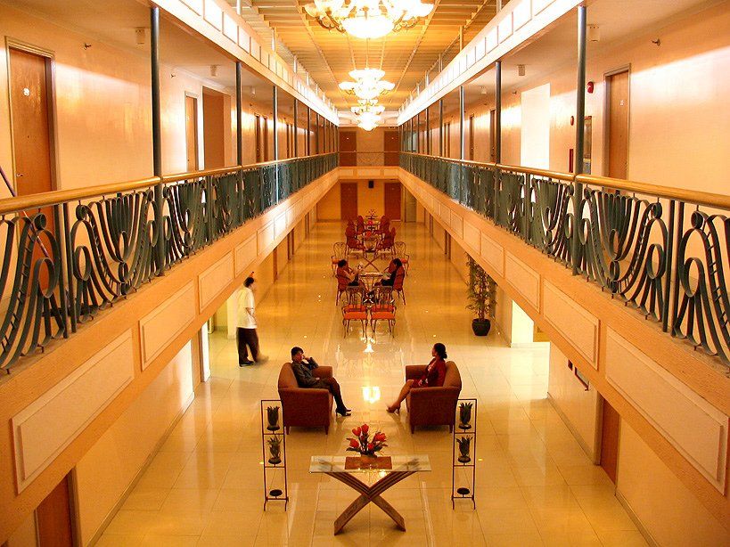 Taft Tower Hotel Манила Экстерьер фото